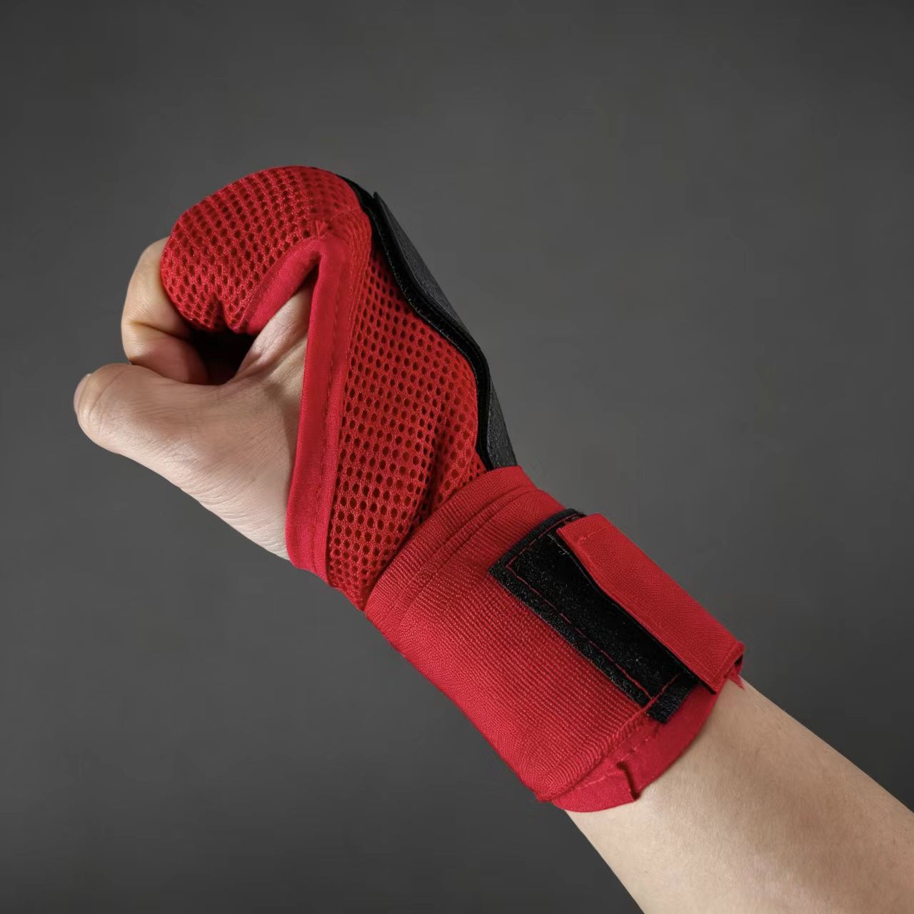 Nowe poliestrowe rękawice boks – Wrist Wrap Support recenzja i cena